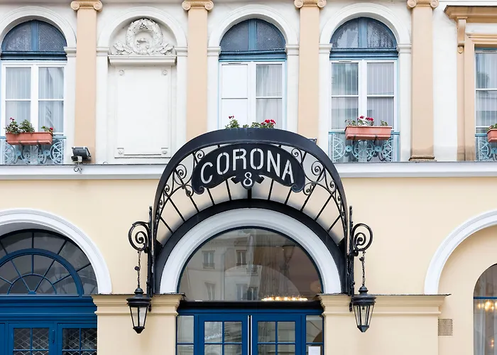 Hotel Corona Opera